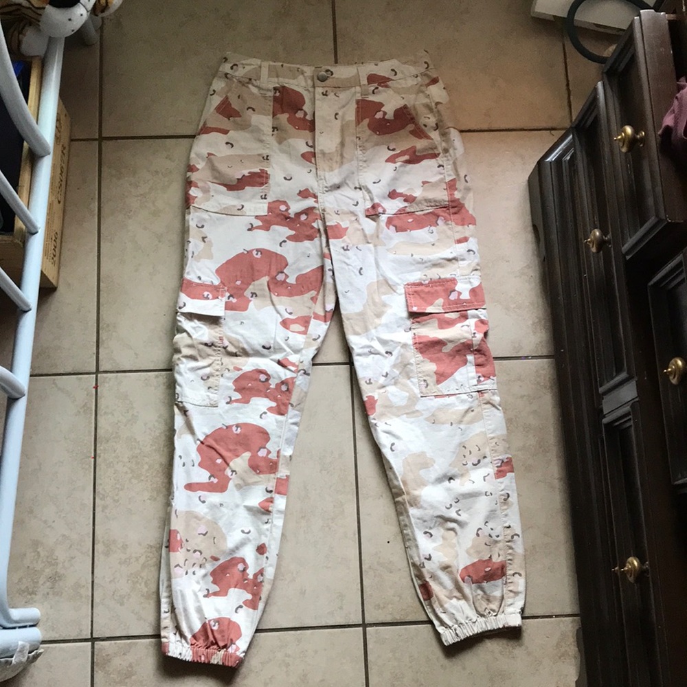 Wild Fable  Pink and Beige Camo Pants